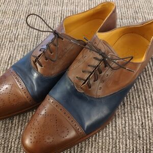 Sophisticated Brown and Blue Oxford Derbys with Brogue Detailing